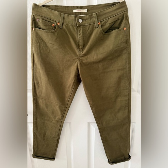 LEVI’S Olive Green Women's Jeans - Picture 6 of 9